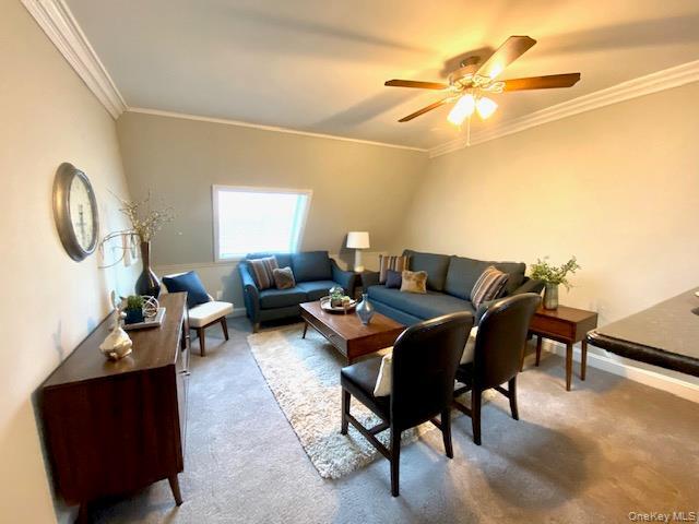 Building Photo - 1427 Broadway