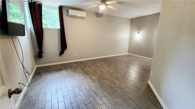 Primary Photo - 6368 Aarons Way