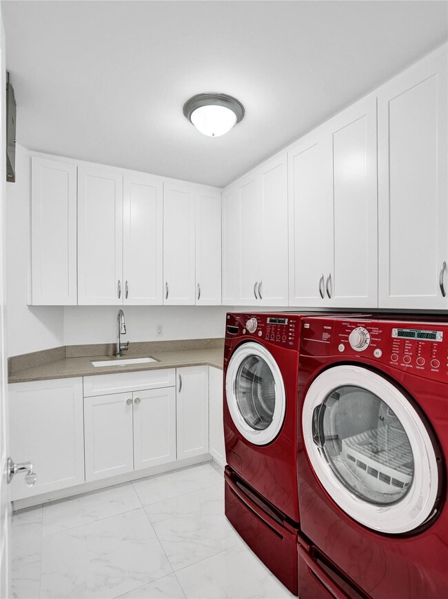 Building Photo - 26 Cayuga Rd