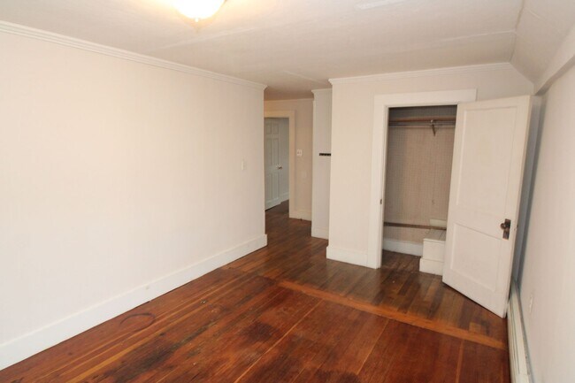 Building Photo - 6 Smith Ct