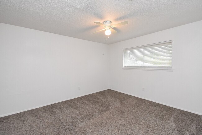 Building Photo - 7814 Candlegreen Ln