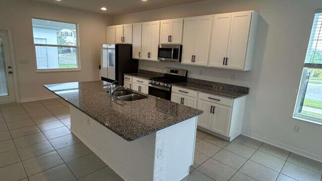 Building Photo - 12500 Encore At Ovation Way