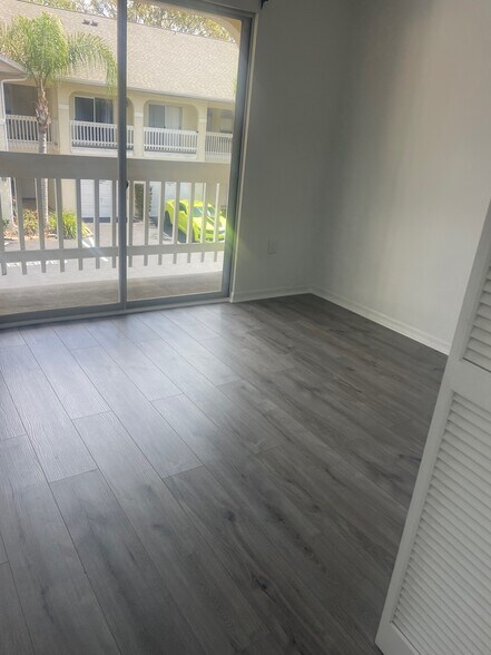 Building Photo - 3206 Sabal Palms Ct