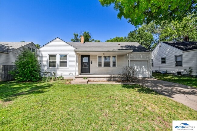 Primary Photo - 3 bedroom 1 bath home
