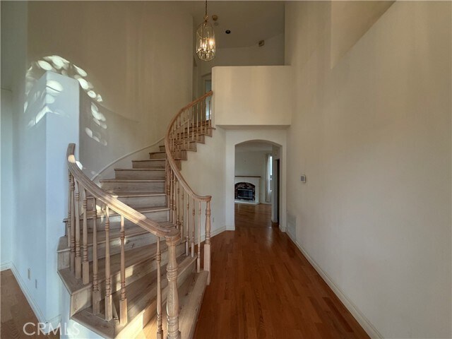 Building Photo - 2 Chickadee Ln