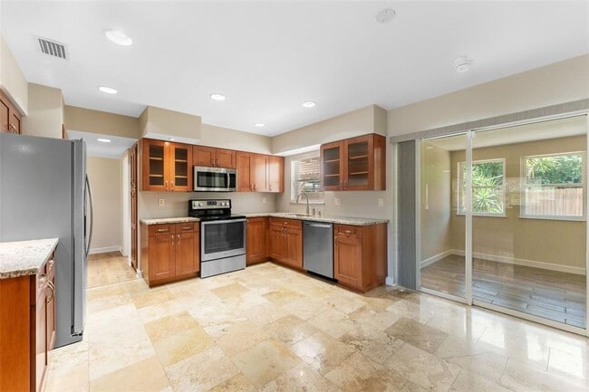 Building Photo - 1431 San Helen Dr