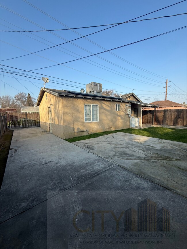 Building Photo - 2814 16th St