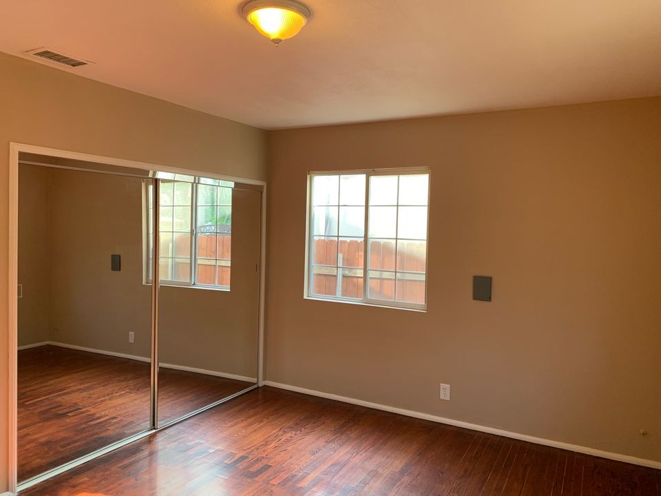 Building Photo - 1320 3 Ranch Rd