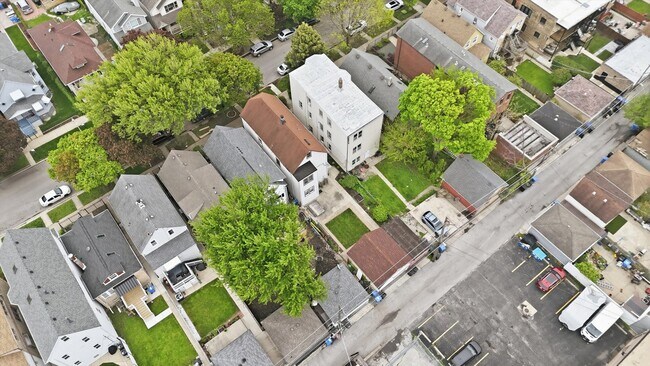 Building Photo - 3730 N Troy St