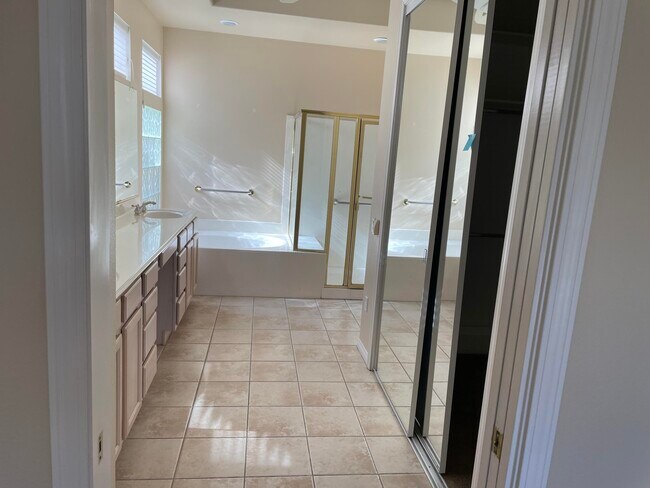 Building Photo - 39264 Mirage Cir