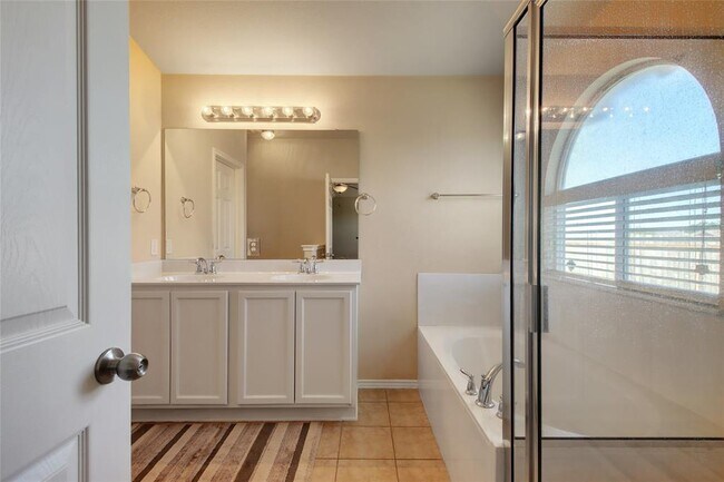 Building Photo - 2731 Herrington Cove