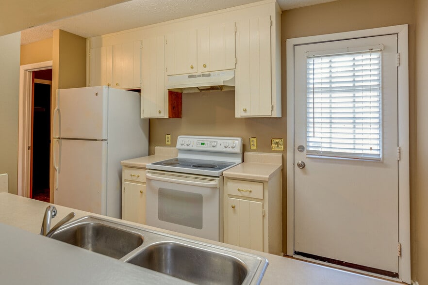 Building Photo - 802 Rachels Vw