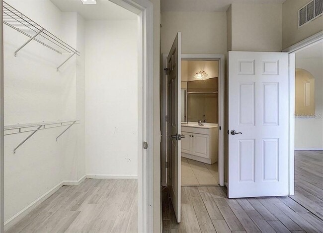 Building Photo - 6434 Cava Alta Dr
