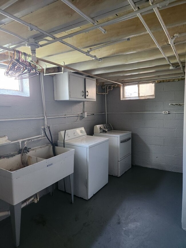 Building Photo - VOUCHER FREINDLY - COME SEE!!!!!!