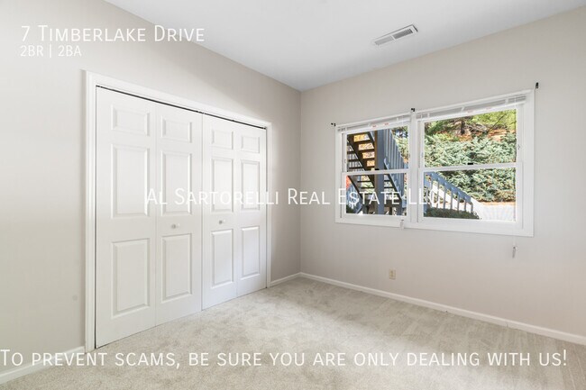 Building Photo - 7 Timberlake Dr