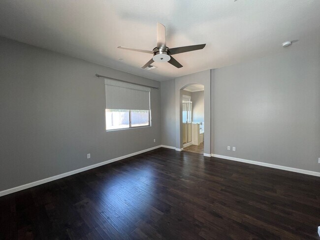 Building Photo - Gorgeous, upgraded home with a sparkling p...