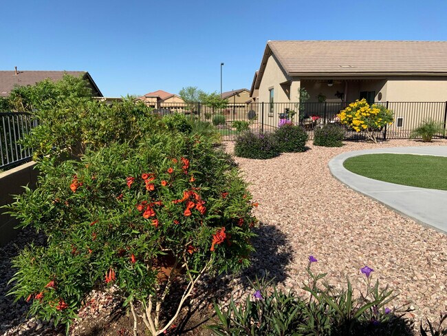 Building Photo - 22407 W Morning Glory St