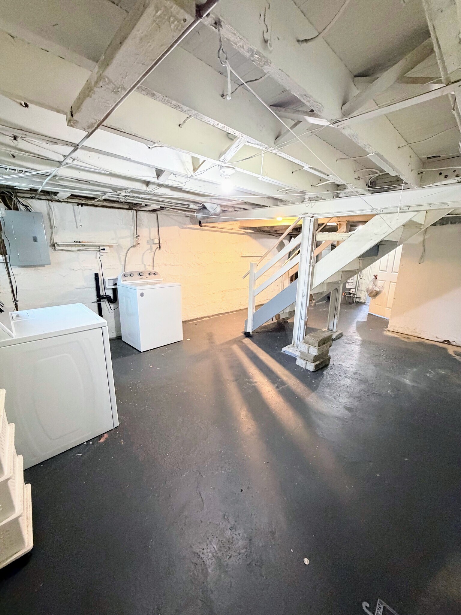 Building Photo - 506 Farnsworth Ave