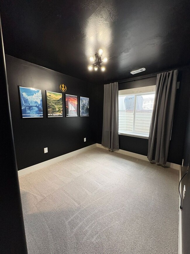 Building Photo - 1754 N Blaze Ln