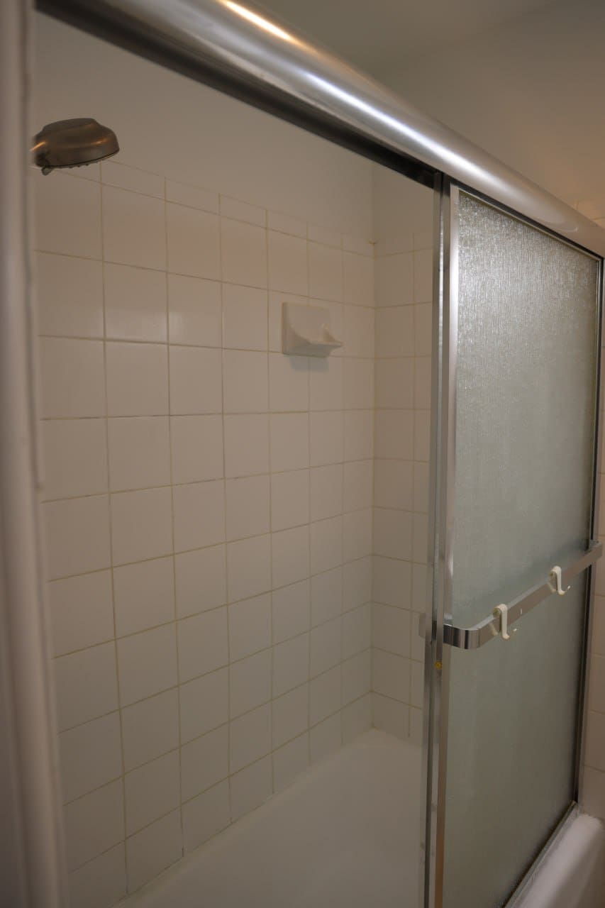 Building Photo - 5403 Newcastle Ave