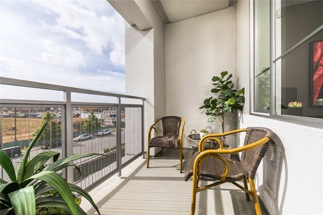 Building Photo - 1355 McCandless Dr