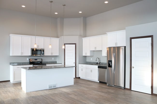 Primary Photo - Shadow Creek Townhomes