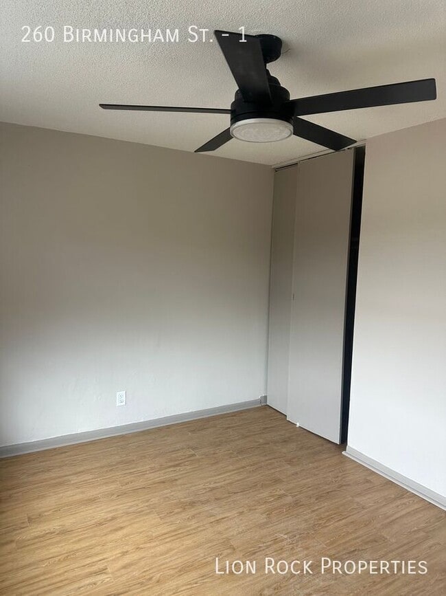 Building Photo - 260 Birmingham St