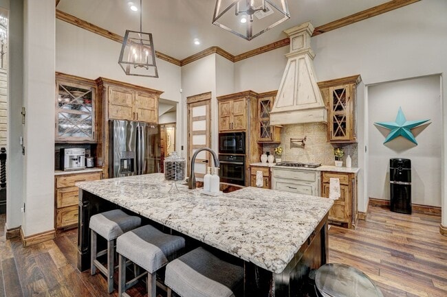 Building Photo - 4009 NE Realtree Dr