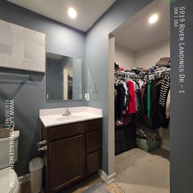 Building Photo - 5919 River Landings Dr