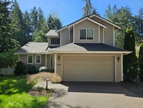 Building Photo - A Private Sanctuary with Perfect Proximity