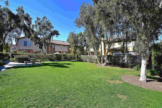 Building Photo - 2259 Lago Ventana