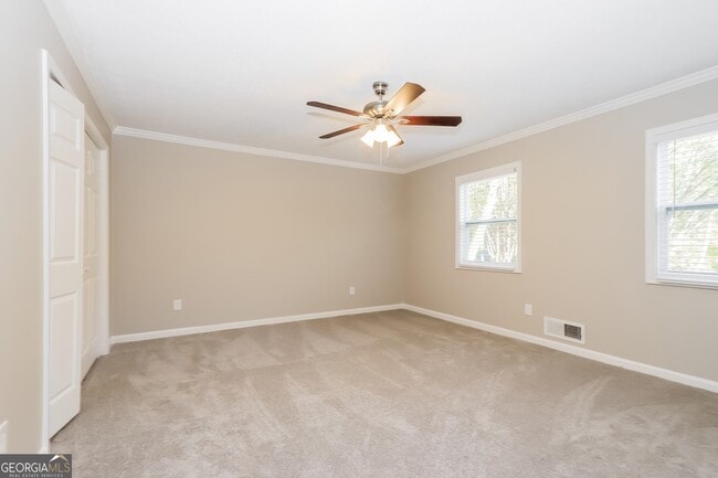 Building Photo - 120 Middling Ln