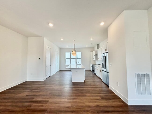 Building Photo - 3427 Holabird Ln