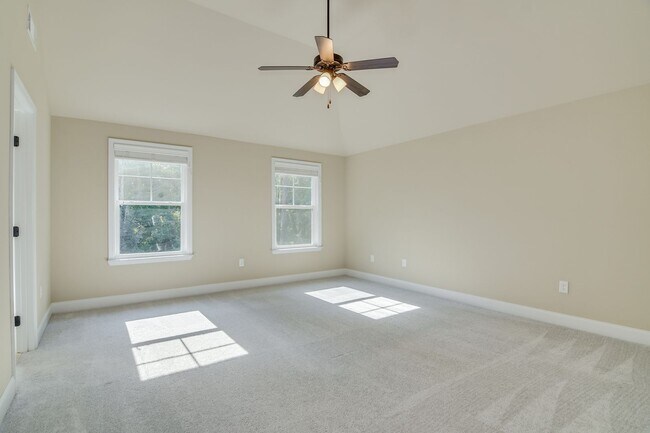 Building Photo - Updated Home in Heart of Evans