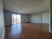 Building Photo - 300 Smithfield Rd