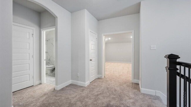 Building Photo - 2037 Almassera Dr