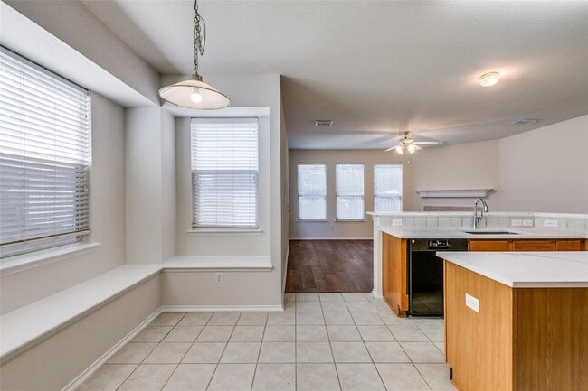 Building Photo - 9121 Portage Ln