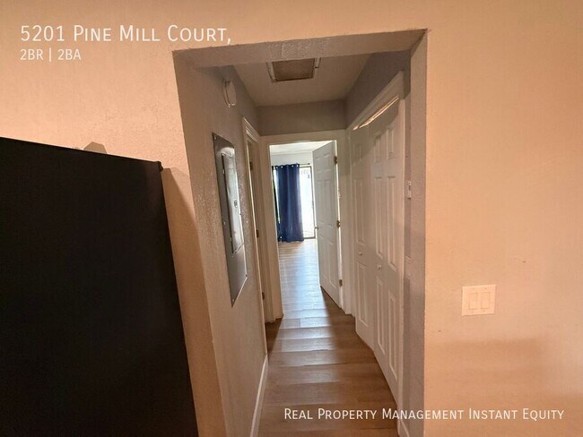 Building Photo - 5201 Pine Mill Ct