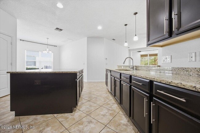 Building Photo - 18 Amherst Pl