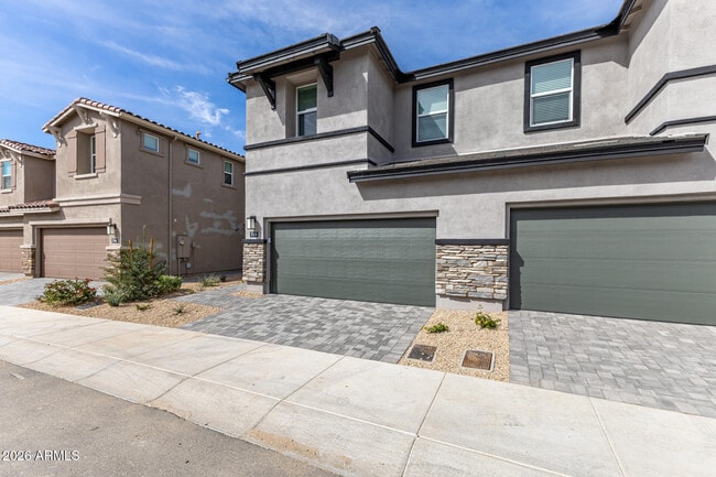 Building Photo - 21114 N 58th St