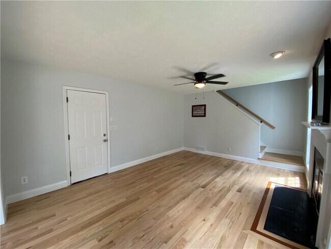 Building Photo - 1855 Big Haynes Ct SW