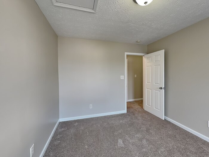 Building Photo - 2406 Mills Bend