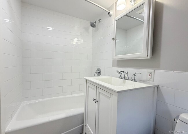 Building Photo - 1306 Henry Ave
