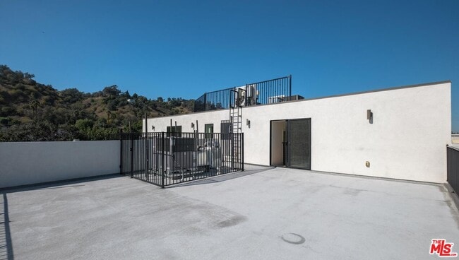 Building Photo - 2412 Eads St