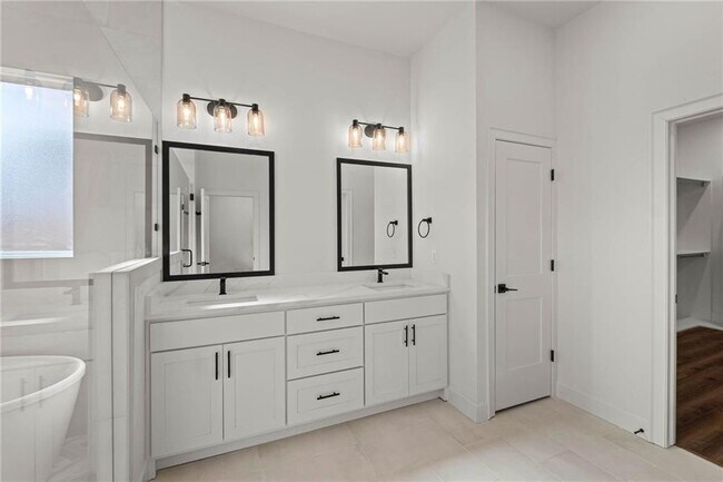 Building Photo - 1821 Lotus Rd