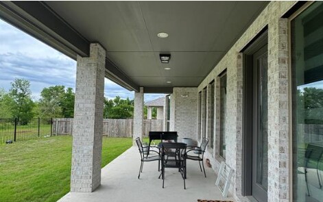 Building Photo - 14704 Kira Ln