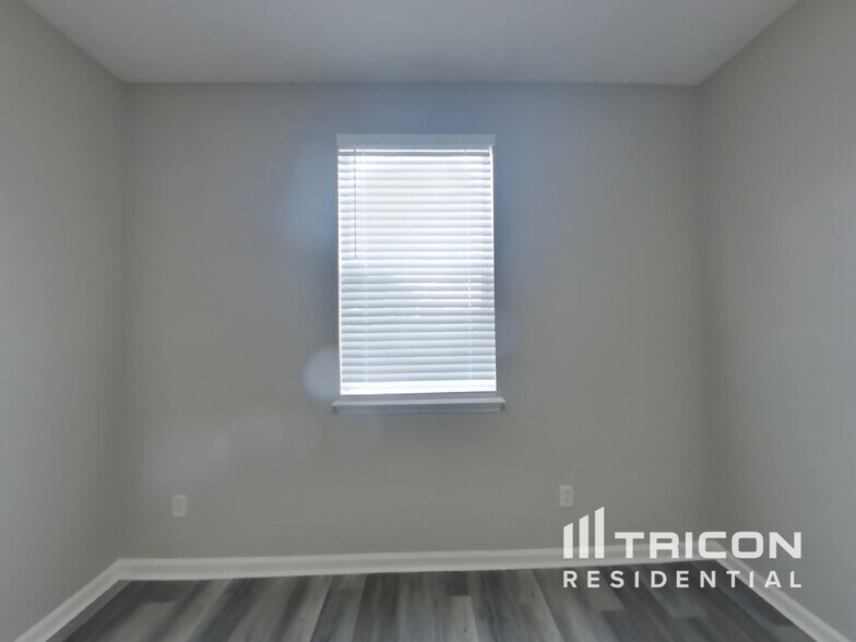 Building Photo - 86550 Cartesian Pointe Dr