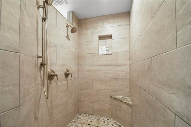 Building Photo - 609 N Woods Edge Dr