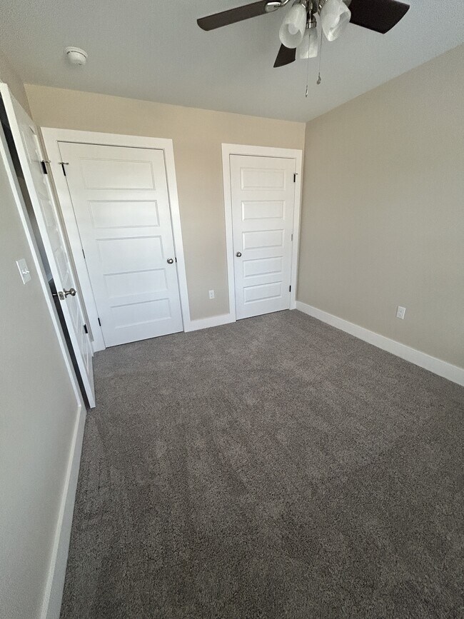 Building Photo - 119 Poplar St