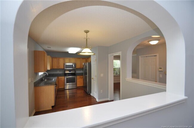 Building Photo - 806 Brickstone Dr